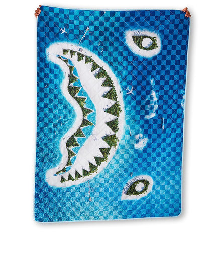 Sprayground SHARK ISLAND PACKABLE BEACH MAT BLANKET WATER RESISTANT CONVERTIBLE TO