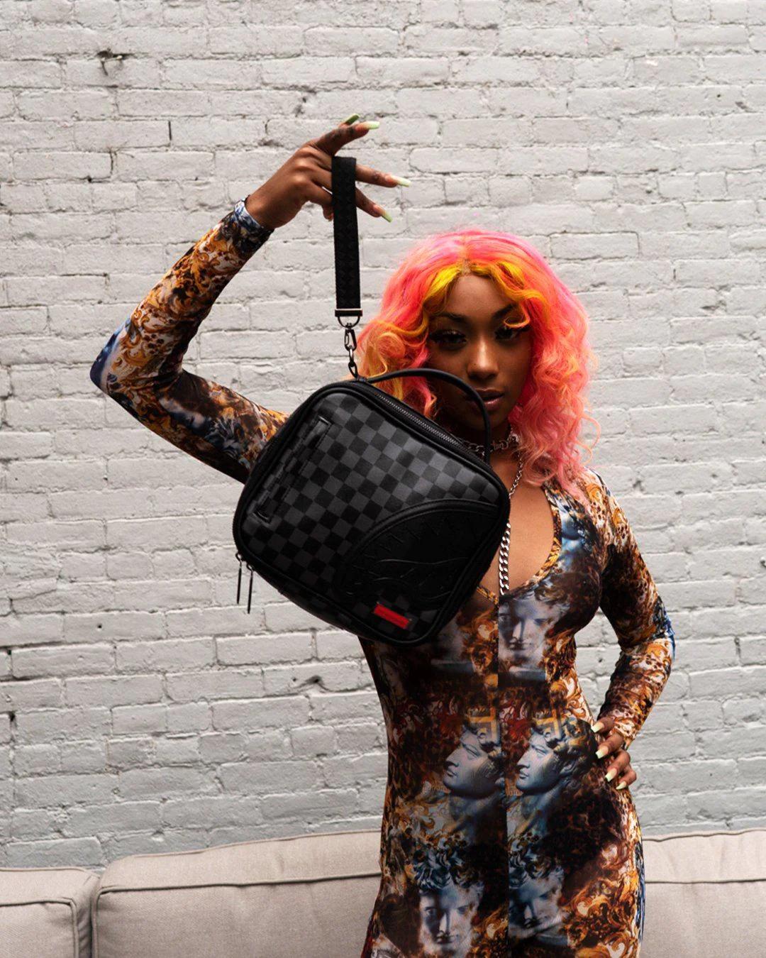 Sprayground HENNY BLACK SNACK PACK