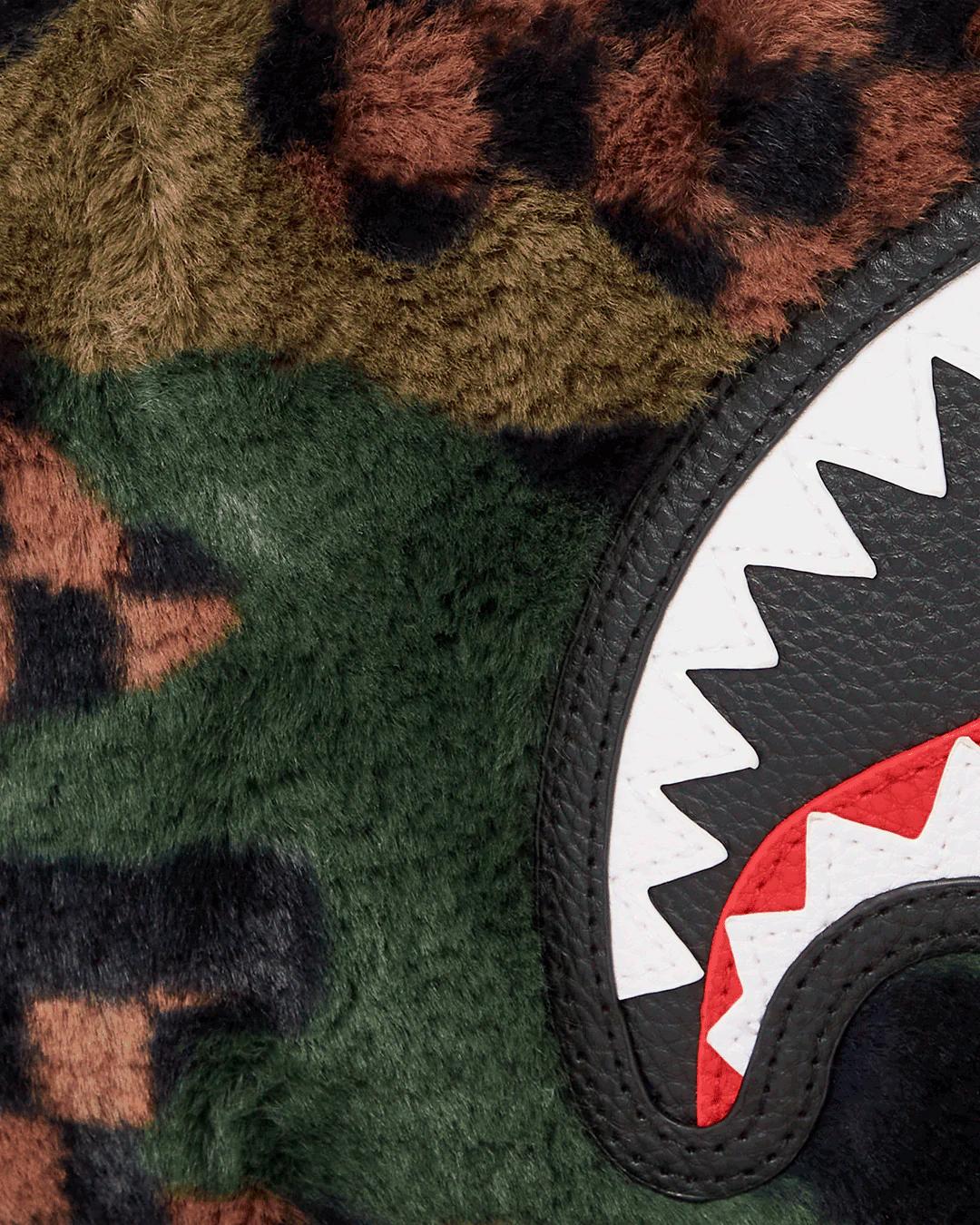 Sprayground BIG SKY FUR SHARK CROSSOVER CLUTCH