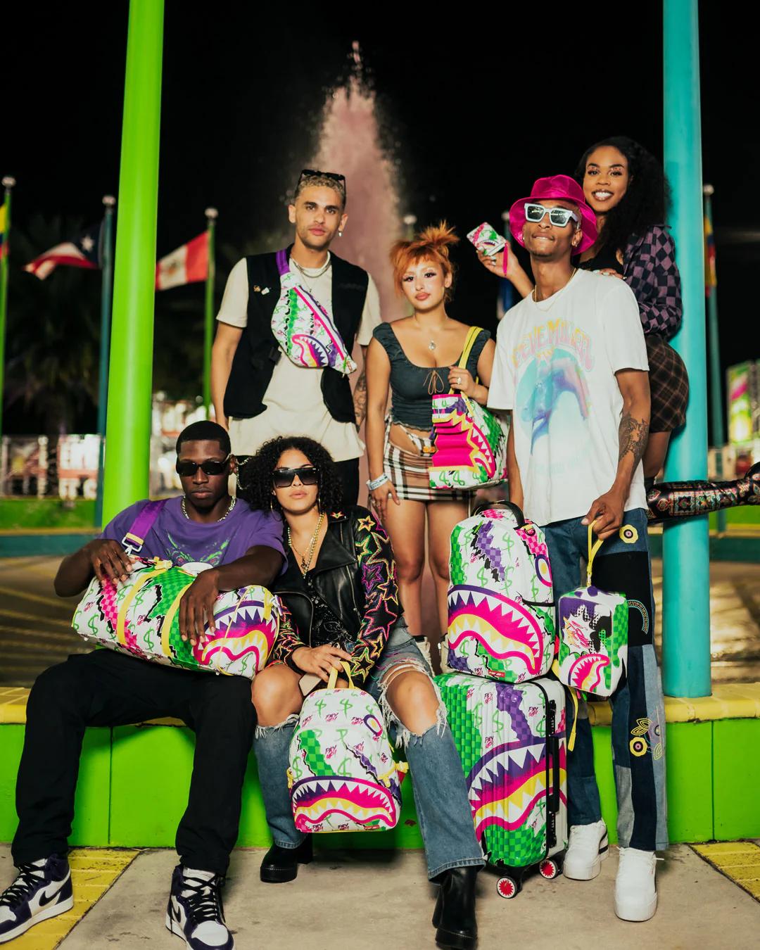 Sprayground DREAMY TECHNICOLOR TOILETRY BAG