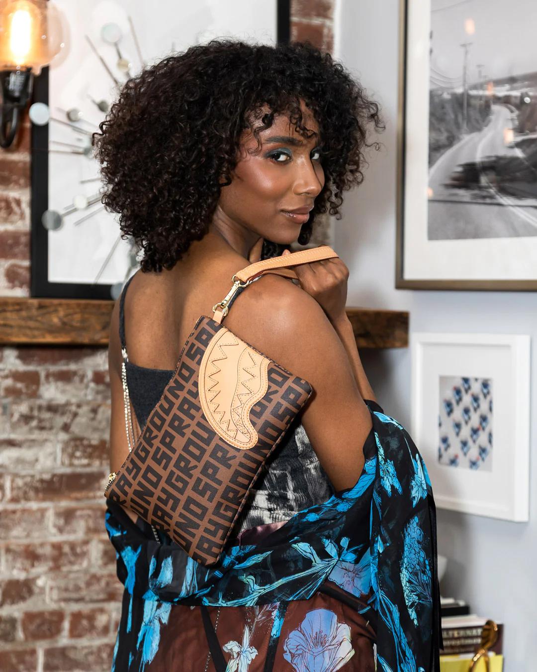 Sprayground SHARKFINITY CROSSOVER CLUTCH