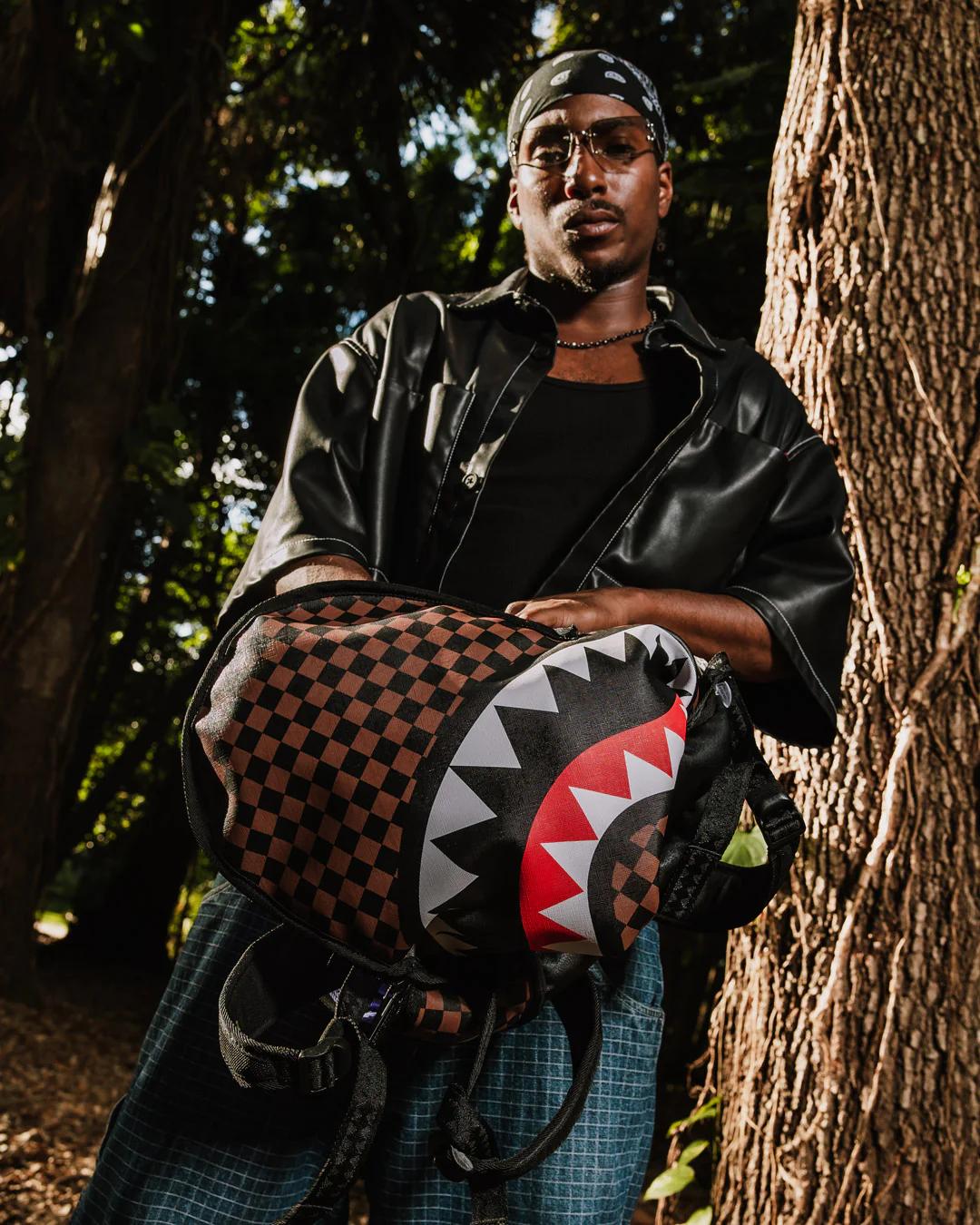 Sprayground NOOO WAY!!! A REVERSIBLE BACKPACK - PURPLE VELOUR TO OG SHARKS IN PARI