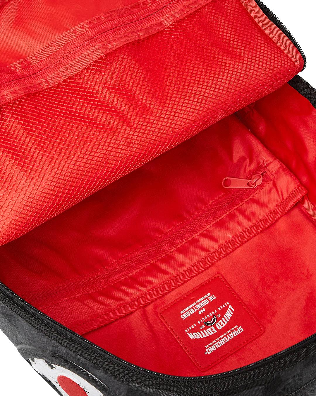 Sprayground SNOOPY ART BITE DLXSV BACKPACK